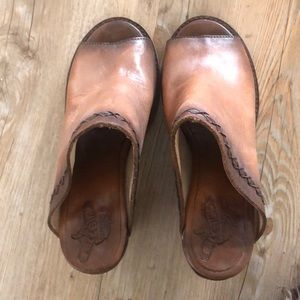 Steve Madden like new !  Size 8